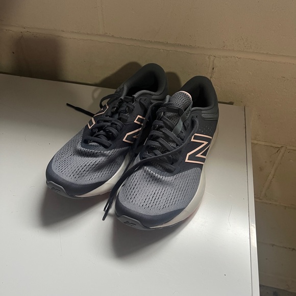 New Balance Charcoal and Blush Running Shoes - Picture 1 of 7